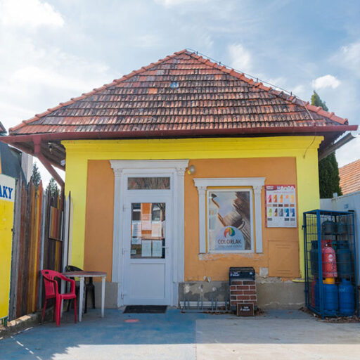 Predajňa Farby-Laky Šurany,  Hviezdoslavova 54