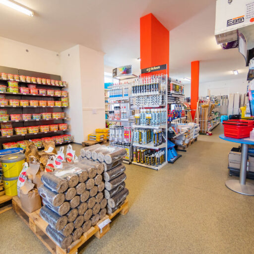 Predajňa Stavebniny Hurbanovo,  Novozámocká 30