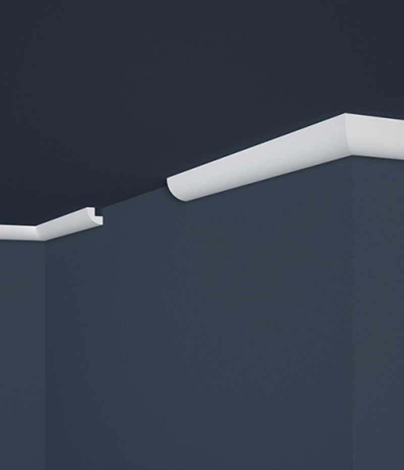 Klasický, úzky stropný pás z polystyrénu.