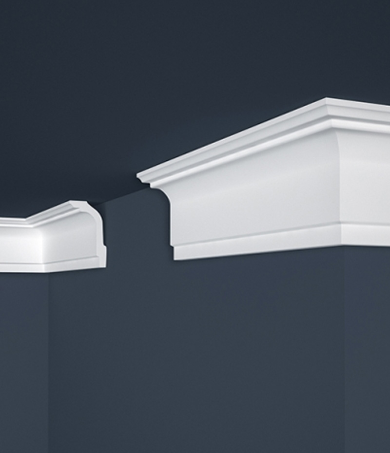 colormika.sk-marbet-design-stropná-lišta-E33 Široká, hladká stropná lišta v bielej farbe.