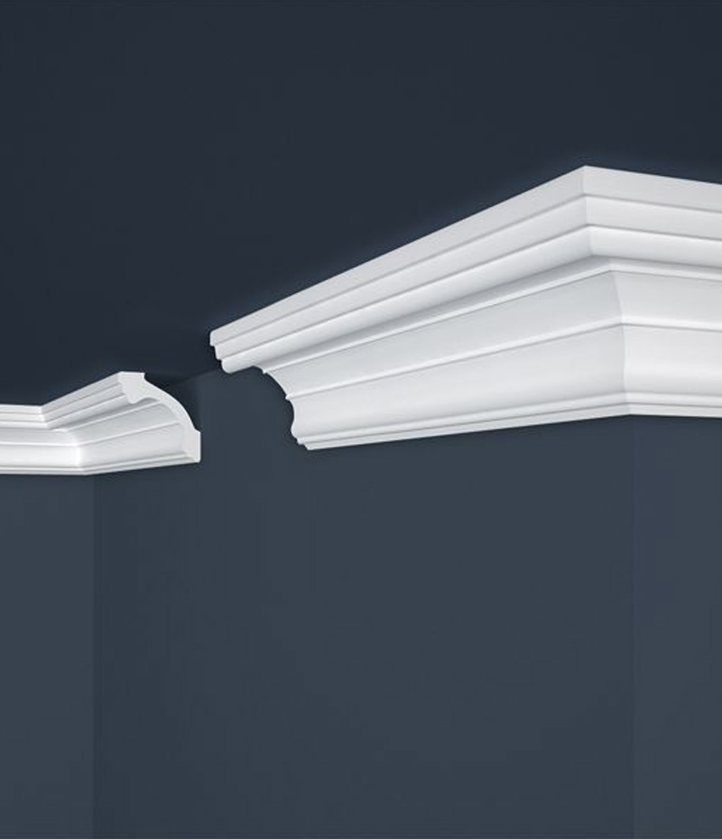 colormika.sk-marbet-design-stropná-lišta-E38 Široká, hladká stropná lišta v bielej farbe.