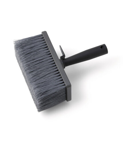 Štetka na podkladové materiály celoplastovej konštrukcie.